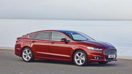 Ford Mondeo V Liftback - prawy bok