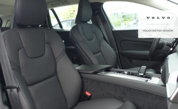 Volvo V60 II  Kombi Facelifting 2.0 B4 B 197KM 2024 Plus Motyw: Dark, zdjęcie 18