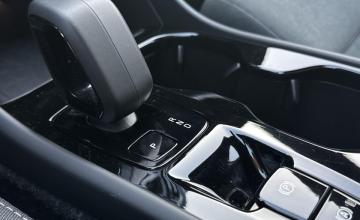 Volvo XC40 Crossover Facelifting 2.0 B4 197KM 2025 Plus Motyw: Dark, zdjęcie 21