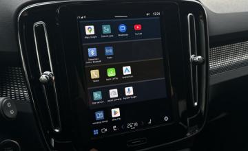 Volvo XC40 Crossover Facelifting 2.0 B4 197KM 2025 Plus Motyw: Dark, zdjęcie 22