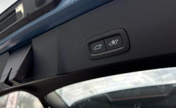 Volvo XC40 Crossover Facelifting 2.0 B4 197KM 2025 Plus Motyw: Dark, zdjęcie 27