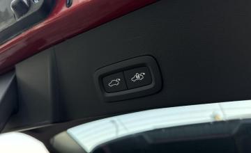 Volvo XC40 Crossover Facelifting 2.0 B4 197KM 2025 Plus Motyw: Dark, zdjęcie 27