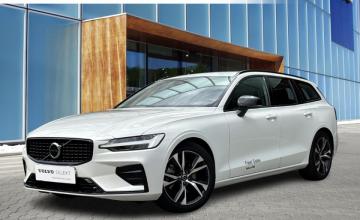 Volvo V60 II  Kombi Facelifting 2.0 B4 B 197KM 2025 Plus Motyw:Dark