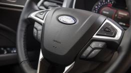Ford Mondeo V Liftback - kierownica