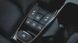 Hyundai IONIQ - pierwszy hybrydowy krok