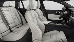 Volvo V60 Cross Country – czy da radę SUV-om i crossoverom?