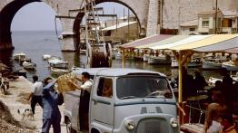 Od 120 lat Renault angażuje się w ułatwianie codziennego życia swoim klientom