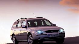 Ford Mondeo 2001 Kombi - widok z przodu