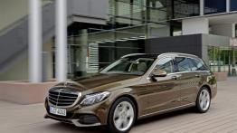 Mercedes klasy C 200 (2014) kombi - widok z przodu