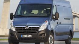 Opel Movano B Furgon - widok z przodu