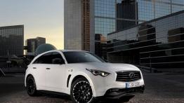 Infiniti FX Vettel Edition - prawy bok