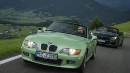 BMW Z4 Final Edition - przód - reflektory w³±czone