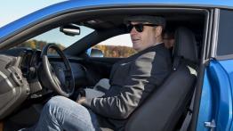 Chevrolet Camaro Hot Wheels Edition - widok ogólny wnętrza z przodu