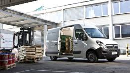 Opel Movano B Furgon - prawy bok