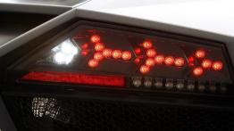 Lamborghini Reventon - prawy tylny reflektor - włączony