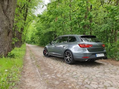 #Seat #Leon #Cupra #Carbon #LeonST