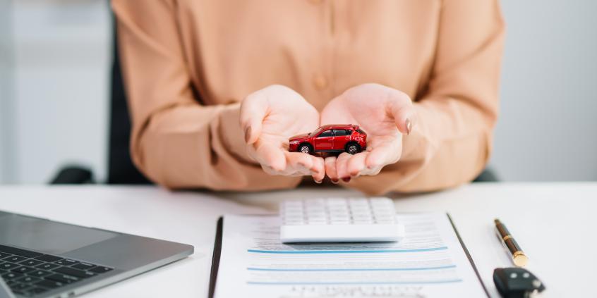 Ubezpieczenie Autocasco – niska cena to pułapka? Jak analizować zakres AC i unikać rozczarowań przy likwidacji szkody