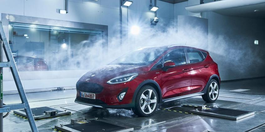 Śnieg w lipcu lub fala upałów w Boże Narodzenie? „Fabryka Pogody” Forda symuluje każdą pogodę