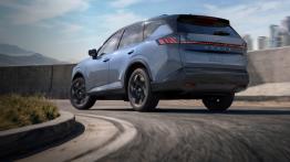 Nissan Rogue Hybrid debiutuje z e-POWER. Ma 225 KM, ale silnik benzynowy nie napędza kół