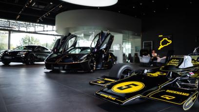 Lotus Type 72 i Lotus Evija Fittipaldi na otwarciu Lotus Warszawa. Znamy też ceny nowych Lotusów w Polsce
