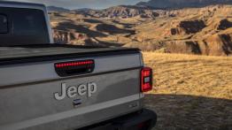 Jeep Gladiator - ty? - baga?nik zamkni?ty