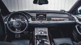 Audi S8 Plus - opanowany potwór