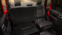 Jeep Gladiator - tylna kanapa