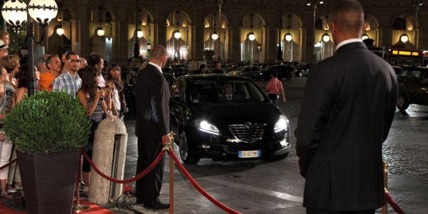 Nowa Lancia Thema odkrywa „talent” aktorski