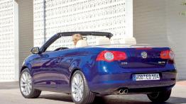 Volkswagen Eos - widok z tyłu