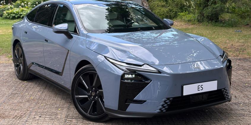 Pierwsza jazda: Lexus ES 500e AWD Prestige ma poważne zadanie i wszelkie atuty by mu sprostać