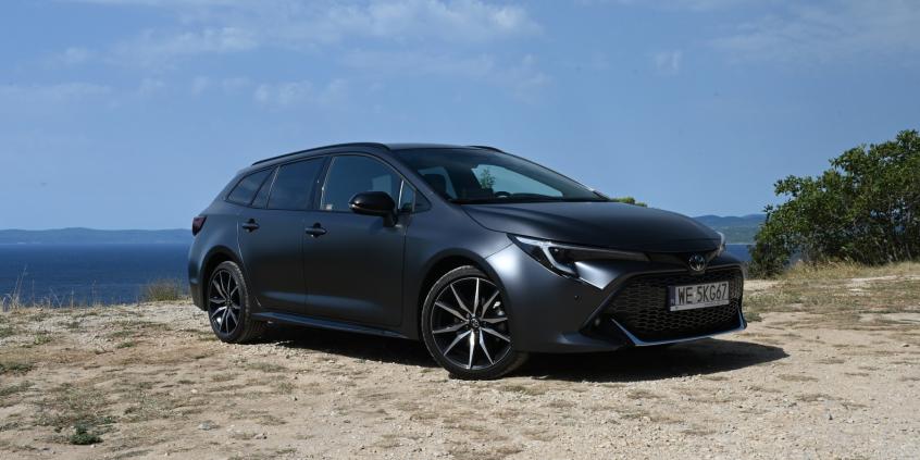 Test: Toyota Corolla TS Kombi GR SPORT 2.0 Hybrid oferuje coś, co spotykamy w autach coraz rzadziej... Normalność