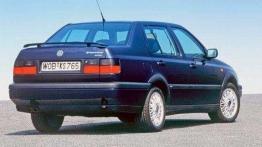 Volkswagen Vento - Golf z &quot;zadkiem&quot;