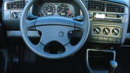 Volkswagen Vento - Golf z &quot;zadkiem&quot;