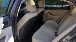 Kia Optima - piwo do bagażnika, czyli &quot;bij mistrza&quot;