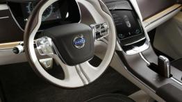 Volvo Concept You - pełny panel przedni