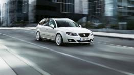 Seat Exeo 2012 SportTourer - widok z przodu