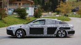 Nowy Opel Insignia przyłapany podczas testów