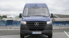 Mercedes eVito i eSprinter – wkraczamy w świat elektrycznych dostawczaków