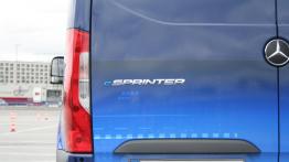 Mercedes eVito i eSprinter – wkraczamy w świat elektrycznych dostawczaków