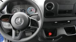 Mercedes eVito i eSprinter – wkraczamy w świat elektrycznych dostawczaków