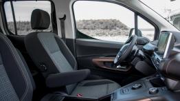 Opel Combo Life kontra Peugeot Rifter – starcie kombivanów!