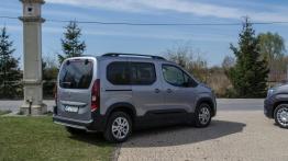 Opel Combo Life kontra Peugeot Rifter – starcie kombivanów!