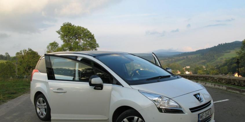 Peugeot 5008, autobusik i wóz campingowy