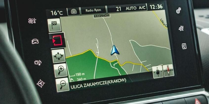 Głosowe wybieranie frustruje wielu kierowców