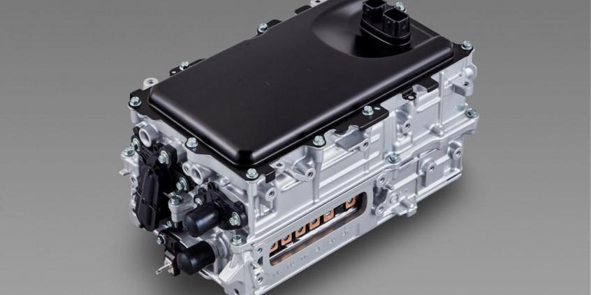 Toyota się zbroi. Oto jej nowe układy napędowe