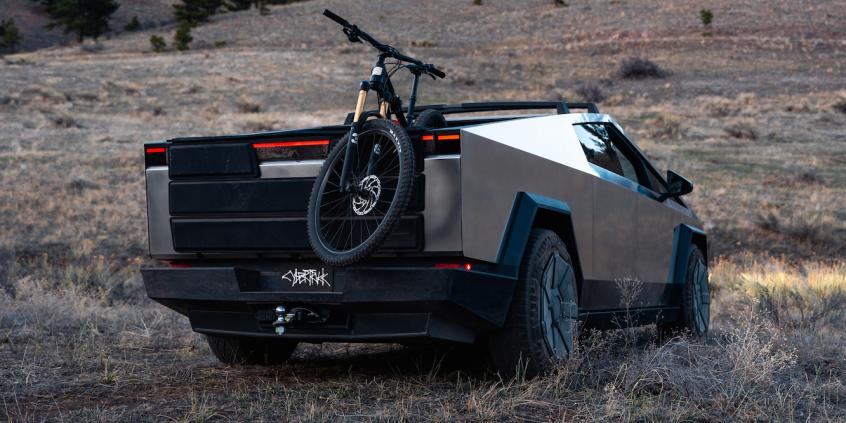 Tesla tnie ceny Cybertrucka. Nowy model za 215 tysięcy złotych, choć znacznie uboższy