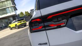 Nowy Jeep Compass 4xe już dostępny. Takich parametrów ten model jeszcze nie miał