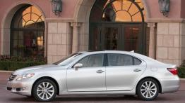 Lexus LS IV Sedan L