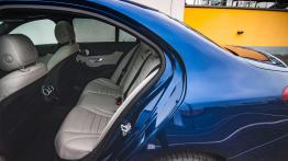 Mercedes C300h - hybrydowy diesel