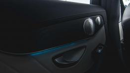 Mercedes C300h - hybrydowy diesel